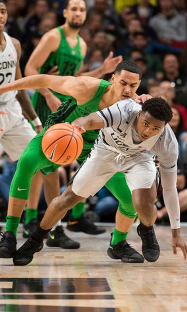 UConn pulls away late to knock off Oregon 71-63 (Nov 23, 2017)